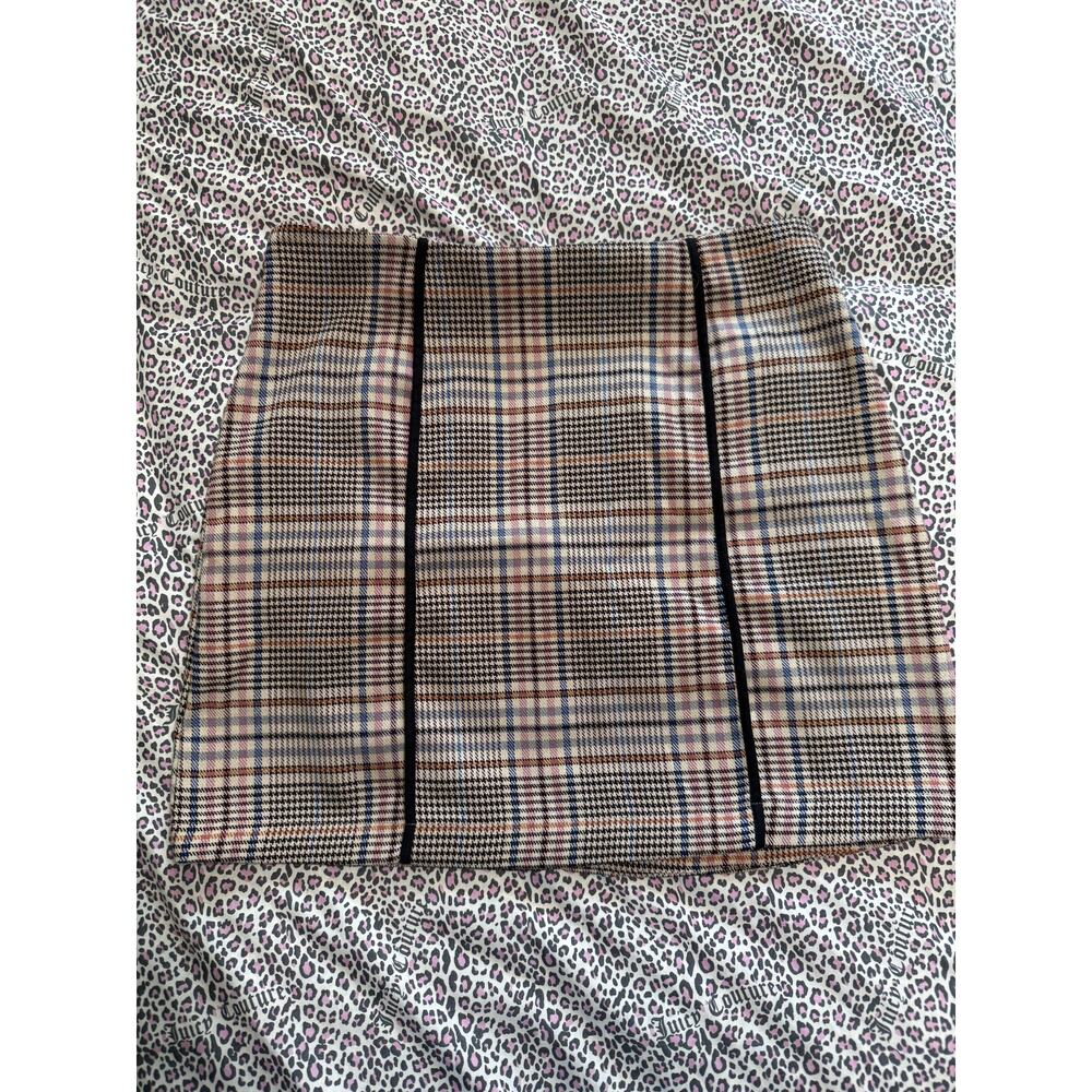 ModCloth Beige Plaid Mini Skirt with Black Trim - Picture 2 of 9